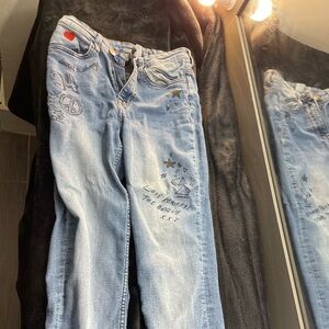 Divided Blue Boyfriend Jeans with Graphic Accents